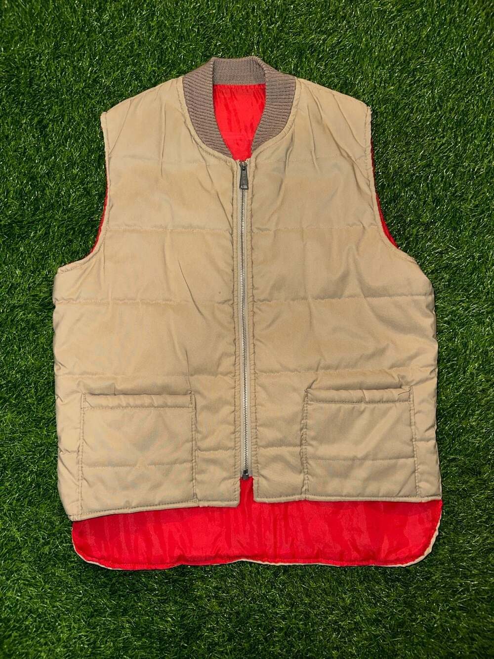 Vintage Quilted Insulated Workwear Vest Tan Red